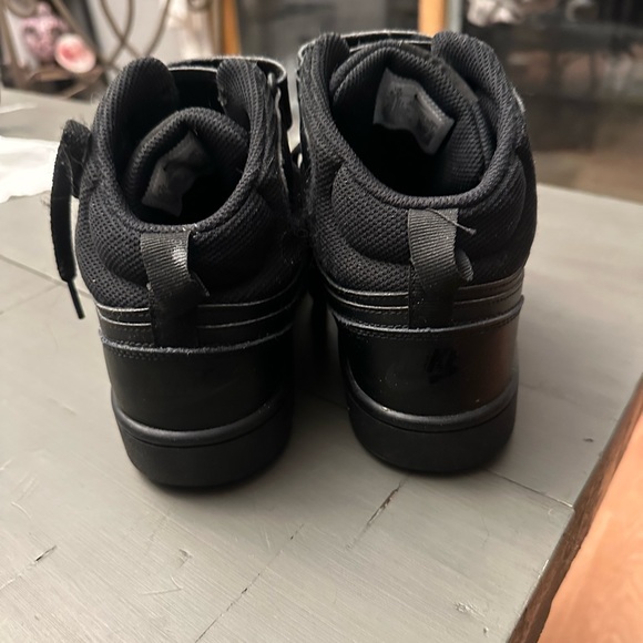 Black Air Force 1 highs with strap - Picture 3 of 3